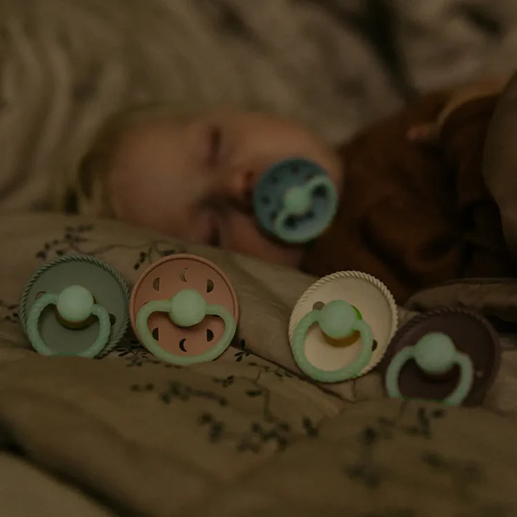 Frigg Moon Pacifier Night Glow (6-18 months)