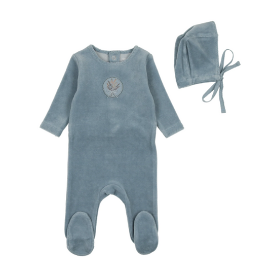 Embroidered Center Embossed Footie and Bonnet in Blue Fog