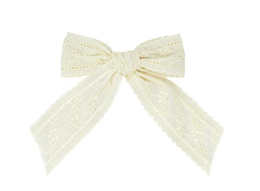 Lace Floral Clip in Ecru - Medium