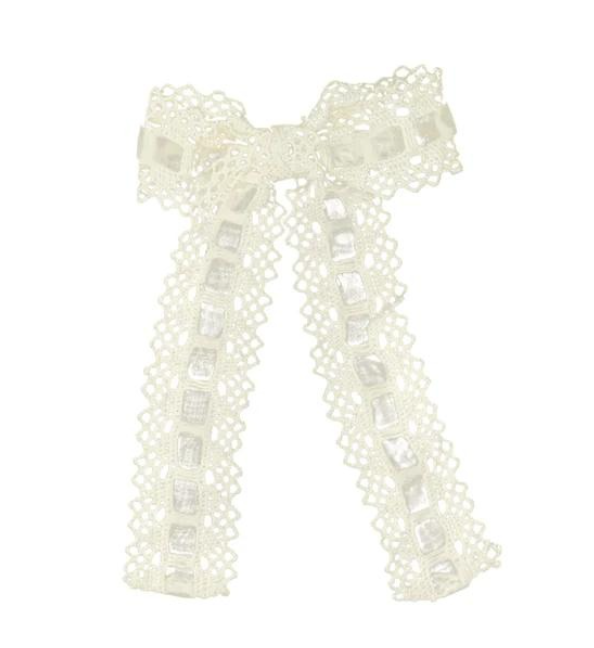 Sheer Lace Clip in Cream - Medium