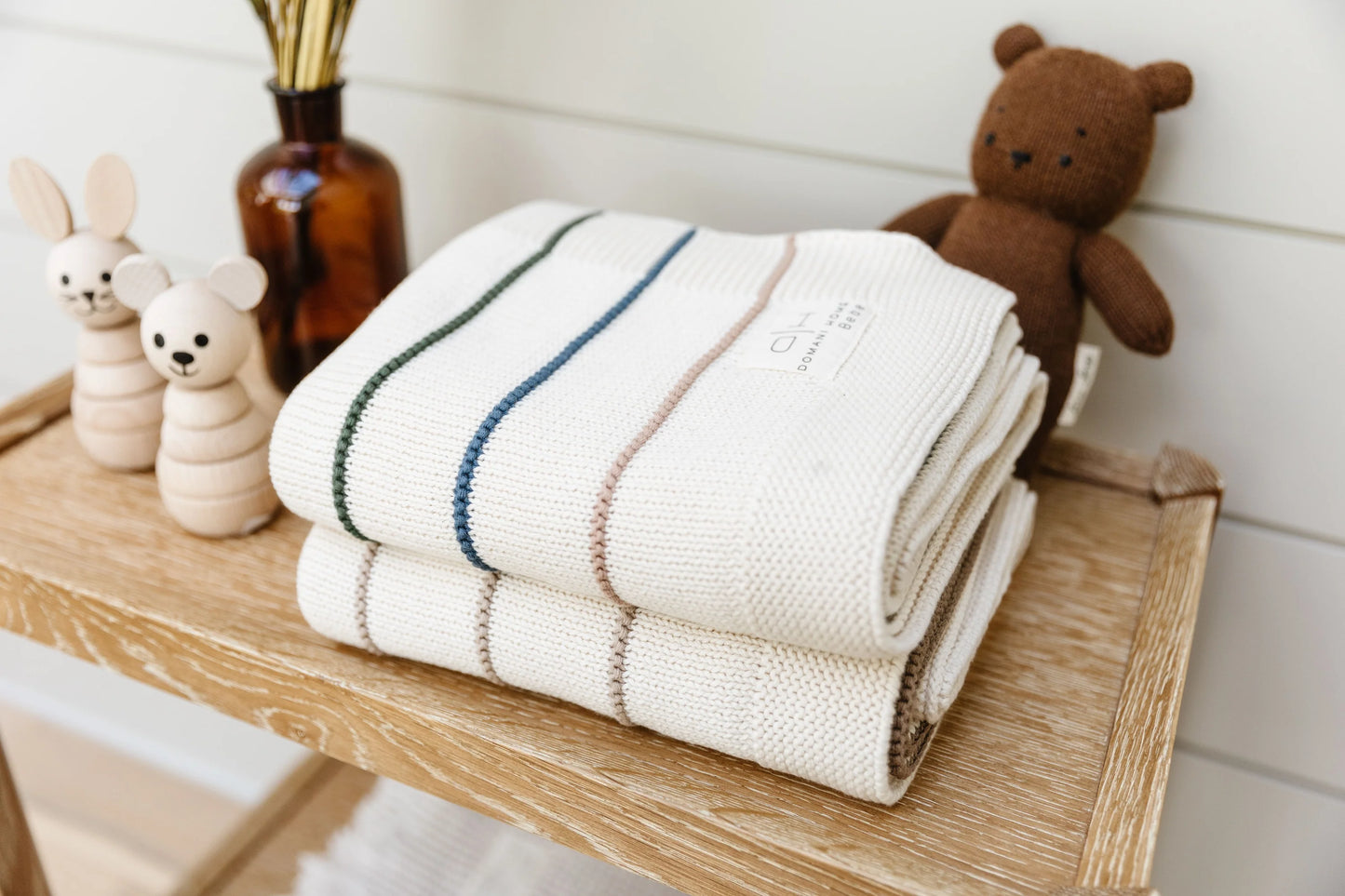 DH Bande Blanket in Multi